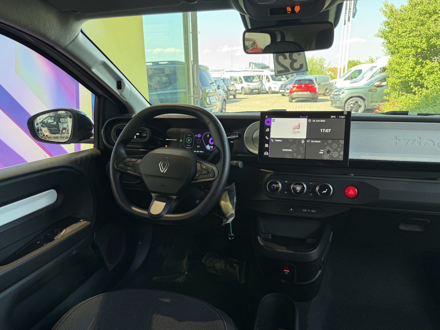 Bild 11 - Twingo E-TECH elektrisch Evolution Urban Range