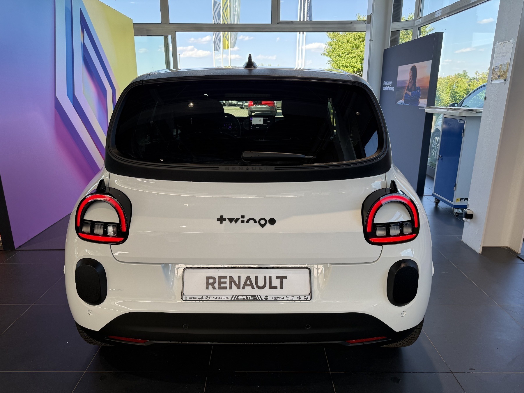 Bild 14 - Twingo E-TECH elektrisch Evolution Urban Range