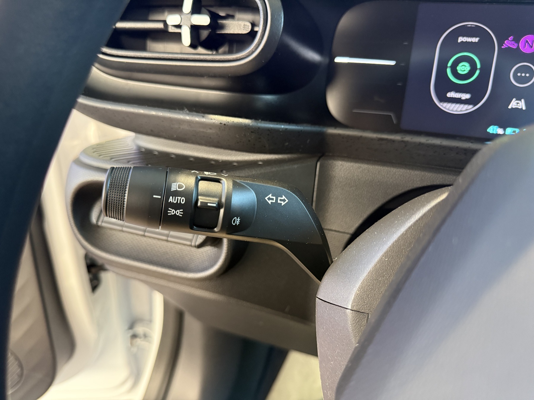 Bild 27 - Twingo E-TECH elektrisch Evolution Urban Range