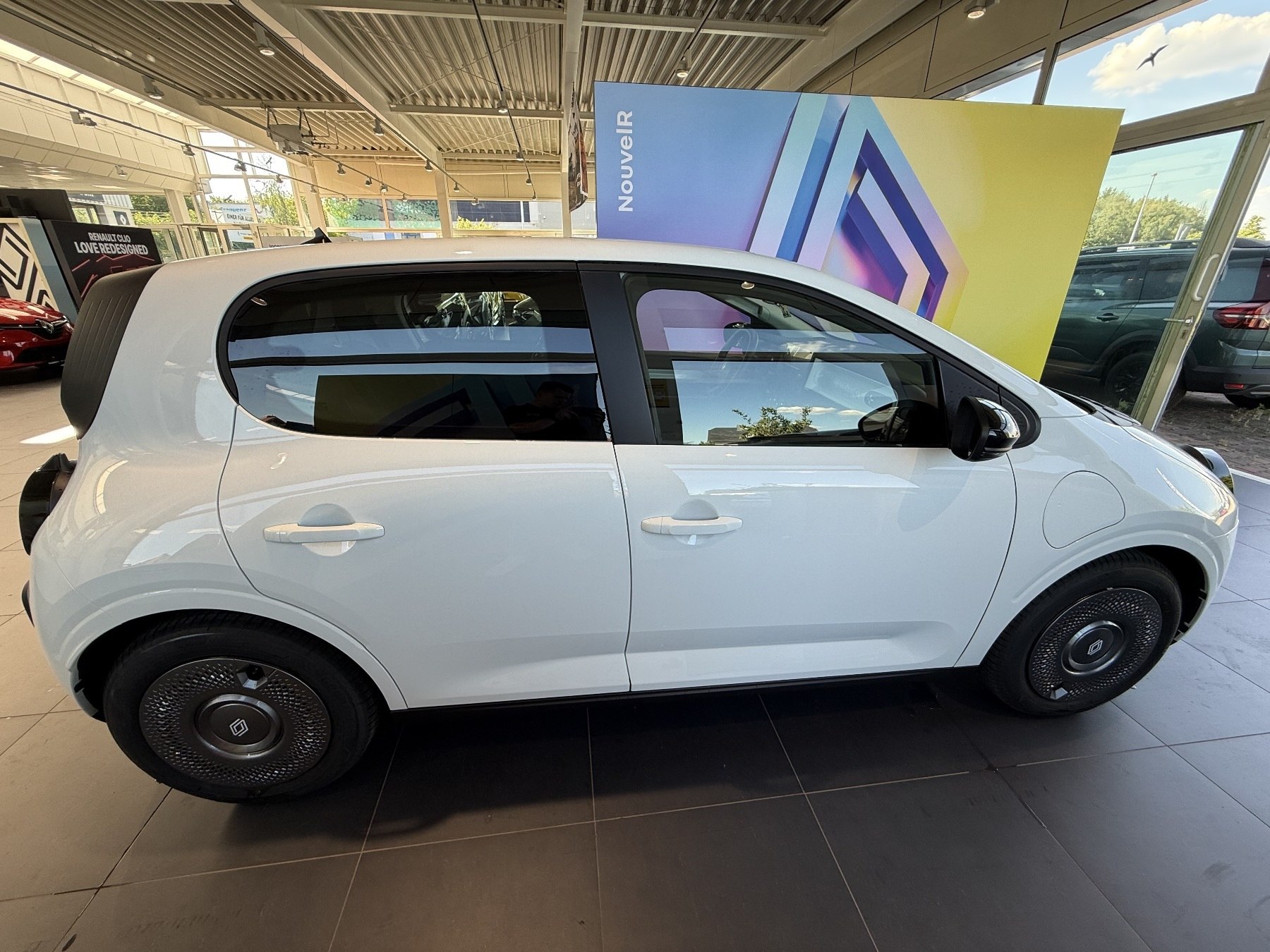 Bild 4 - Twingo E-TECH elektrisch Evolution Urban Range
