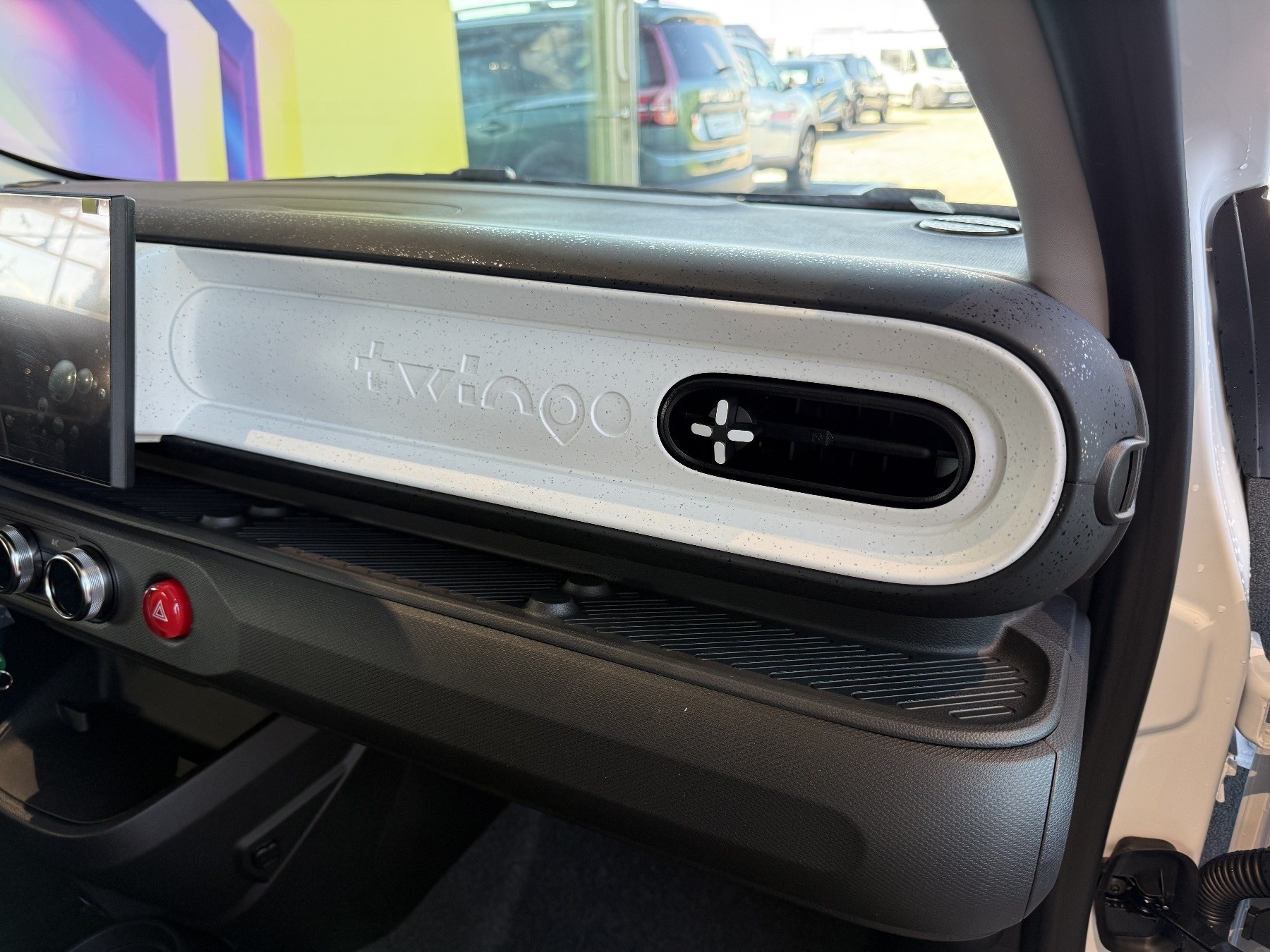 Bild 7 - Twingo E-TECH elektrisch Evolution Urban Range