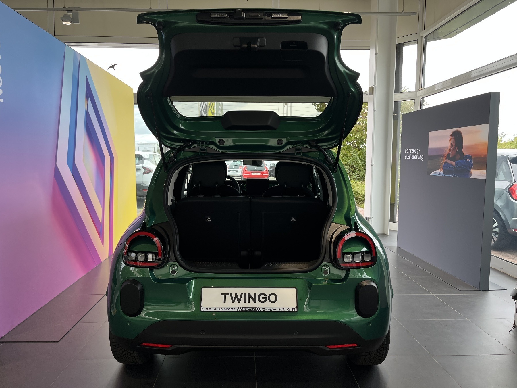 Bild 14 - Twingo E-TECH elektrisch Techno 80hp Urban Range