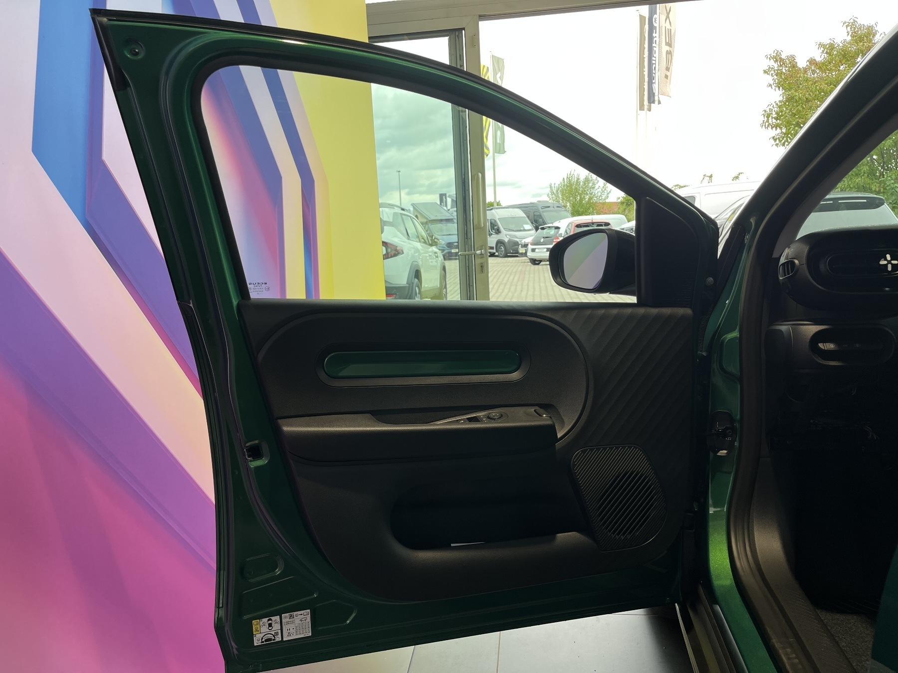 Bild 16 - Twingo E-TECH elektrisch Techno 80hp Urban Range