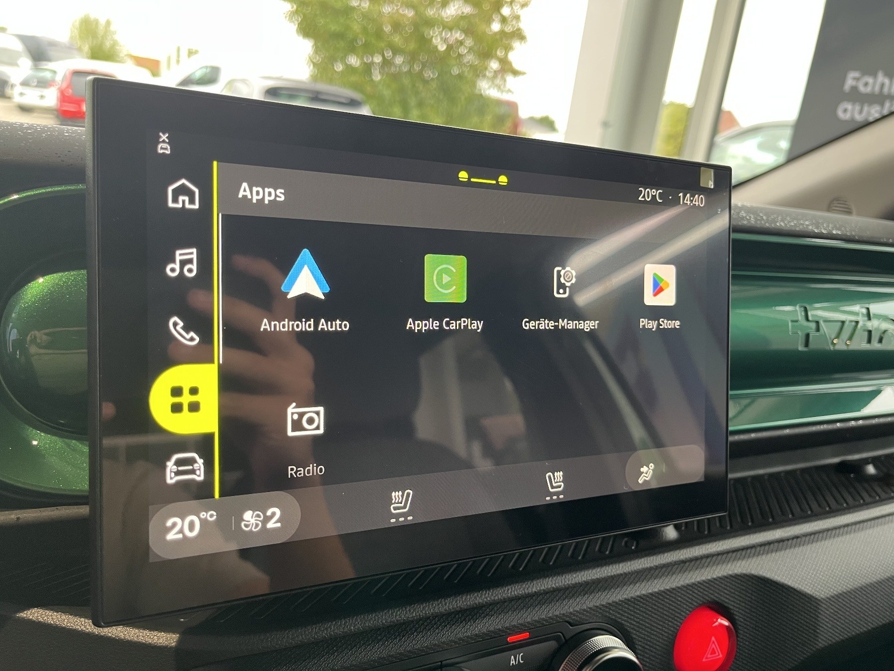 Bild 30 - Twingo E-TECH elektrisch Techno 80hp Urban Range