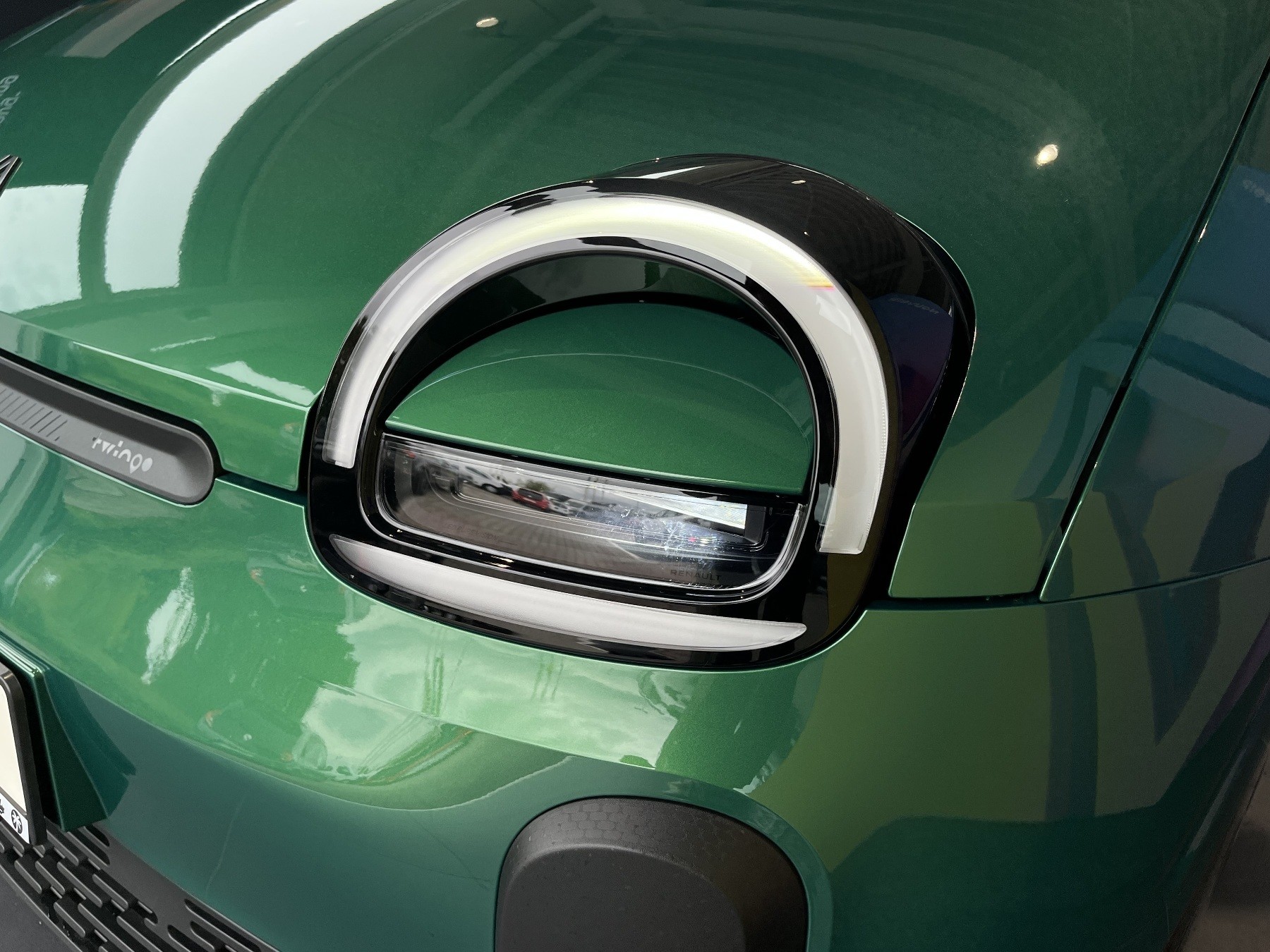 Bild 37 - Twingo E-TECH elektrisch Techno 80hp Urban Range