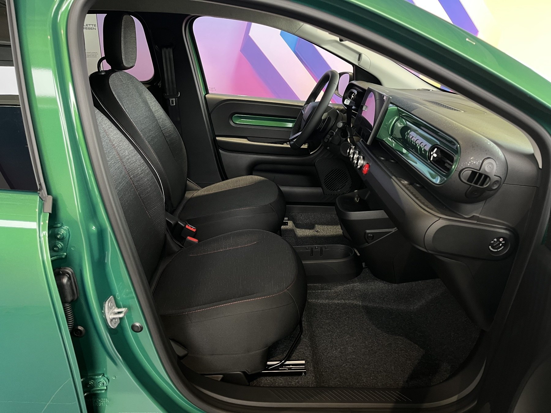 Bild 6 - Twingo E-TECH elektrisch Techno 80hp Urban Range