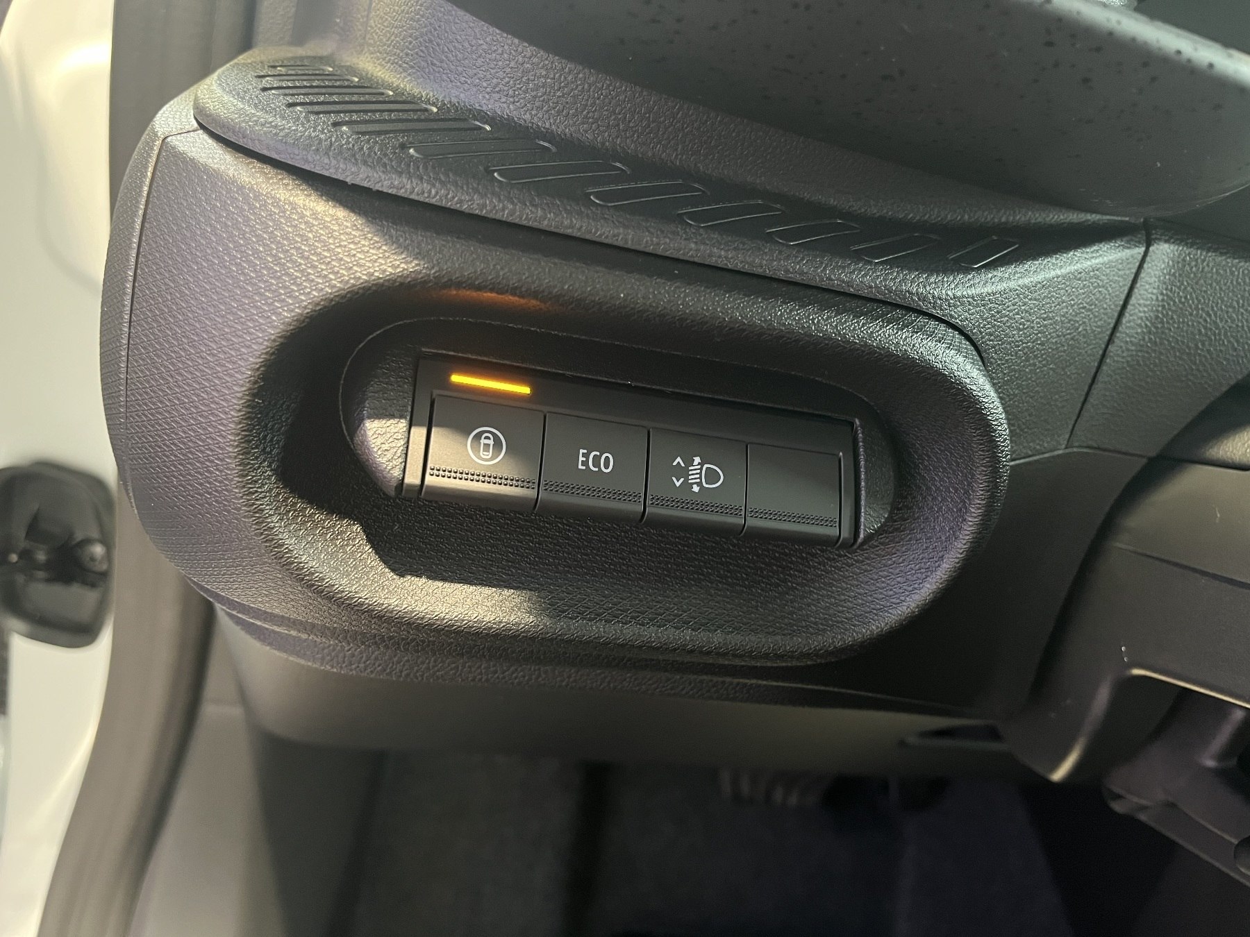 Bild 21 - Twingo E-TECH elektrisch Techno 80hp Urban Range