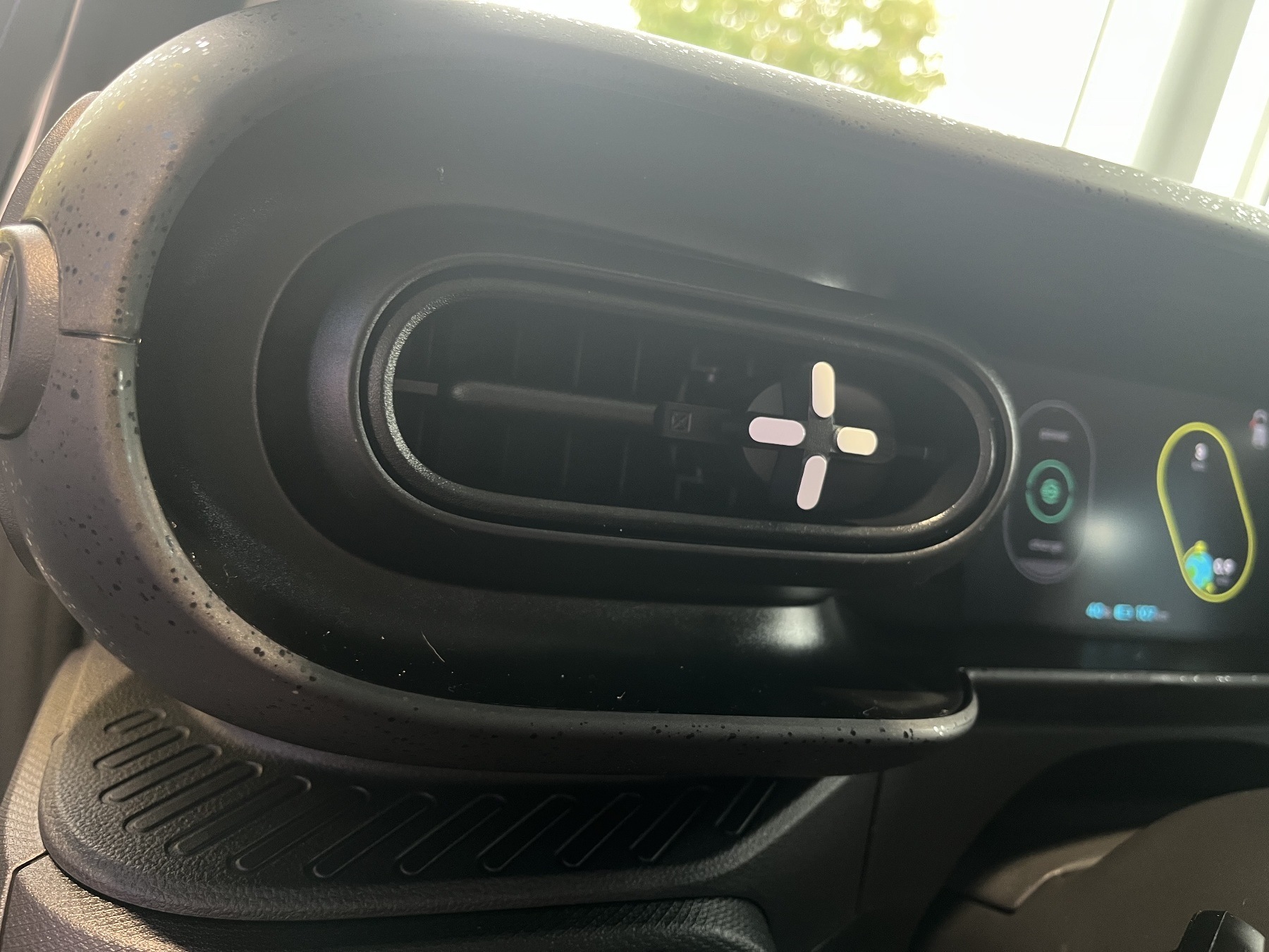 Bild 22 - Twingo E-TECH elektrisch Techno 80hp Urban Range