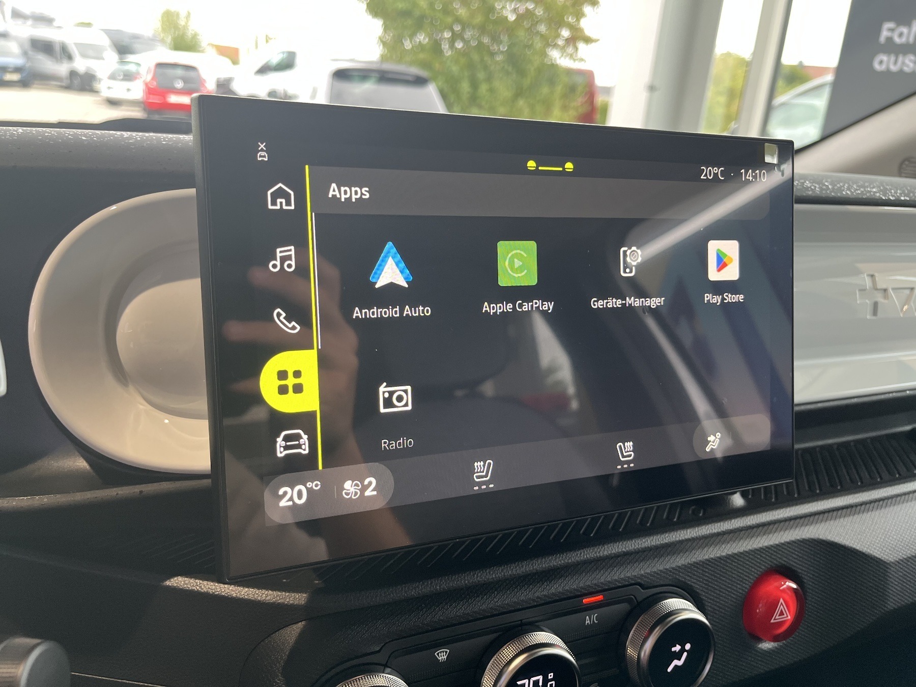 Bild 30 - Twingo E-TECH elektrisch Techno 80hp Urban Range