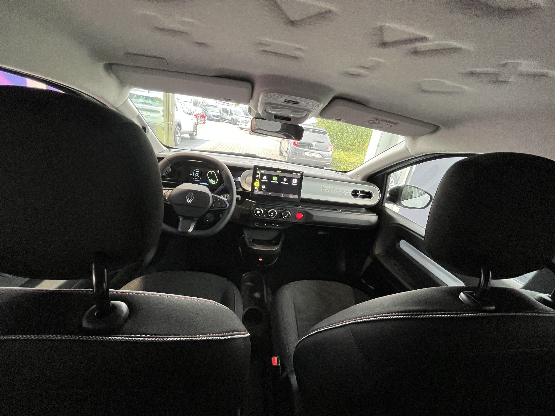 Bild 39 - Twingo E-TECH elektrisch Techno 80hp Urban Range