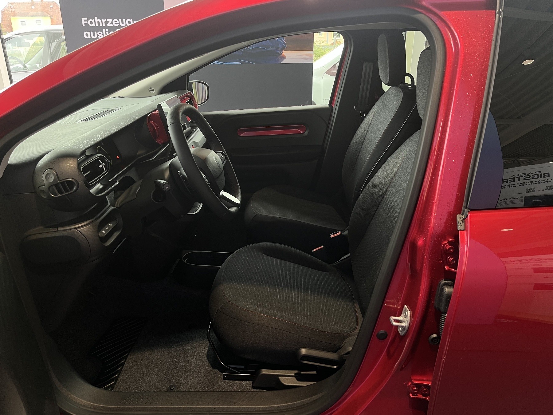Bild 18 - Twingo E-TECH elektrisch Techno 80hp Urban Range