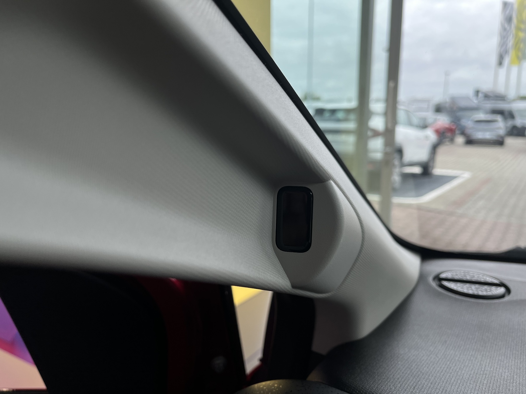 Bild 37 - Twingo E-TECH elektrisch Techno 80hp Urban Range