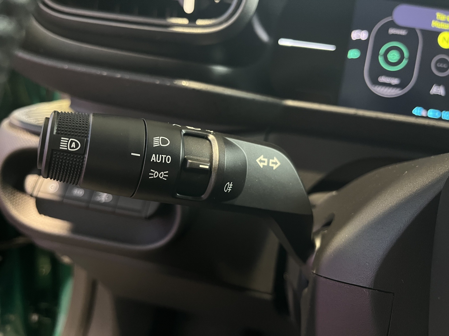 Bild 24 - Twingo E-TECH elektrisch Techno 80 Urban Range