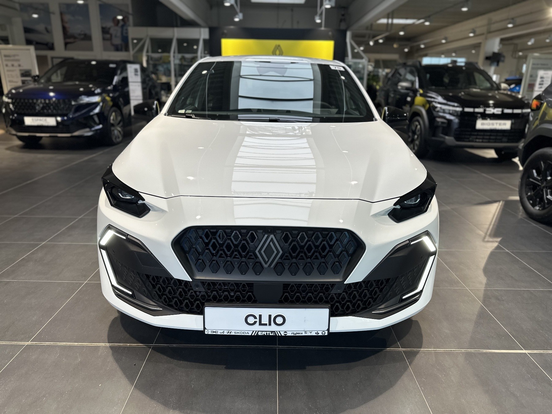 Bild 2 - Clio Full Hybrid E-Tech 160PS Esprit Alpine