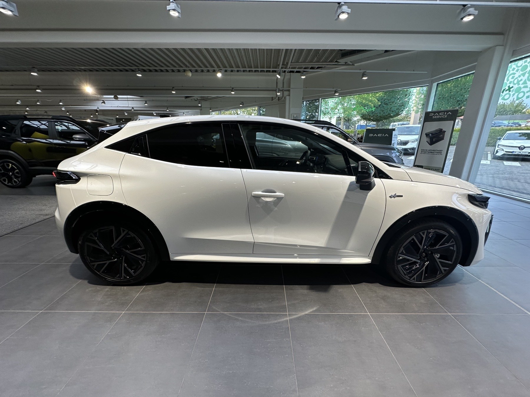 Bild 7 - Clio Full Hybrid E-Tech 160PS Esprit Alpine