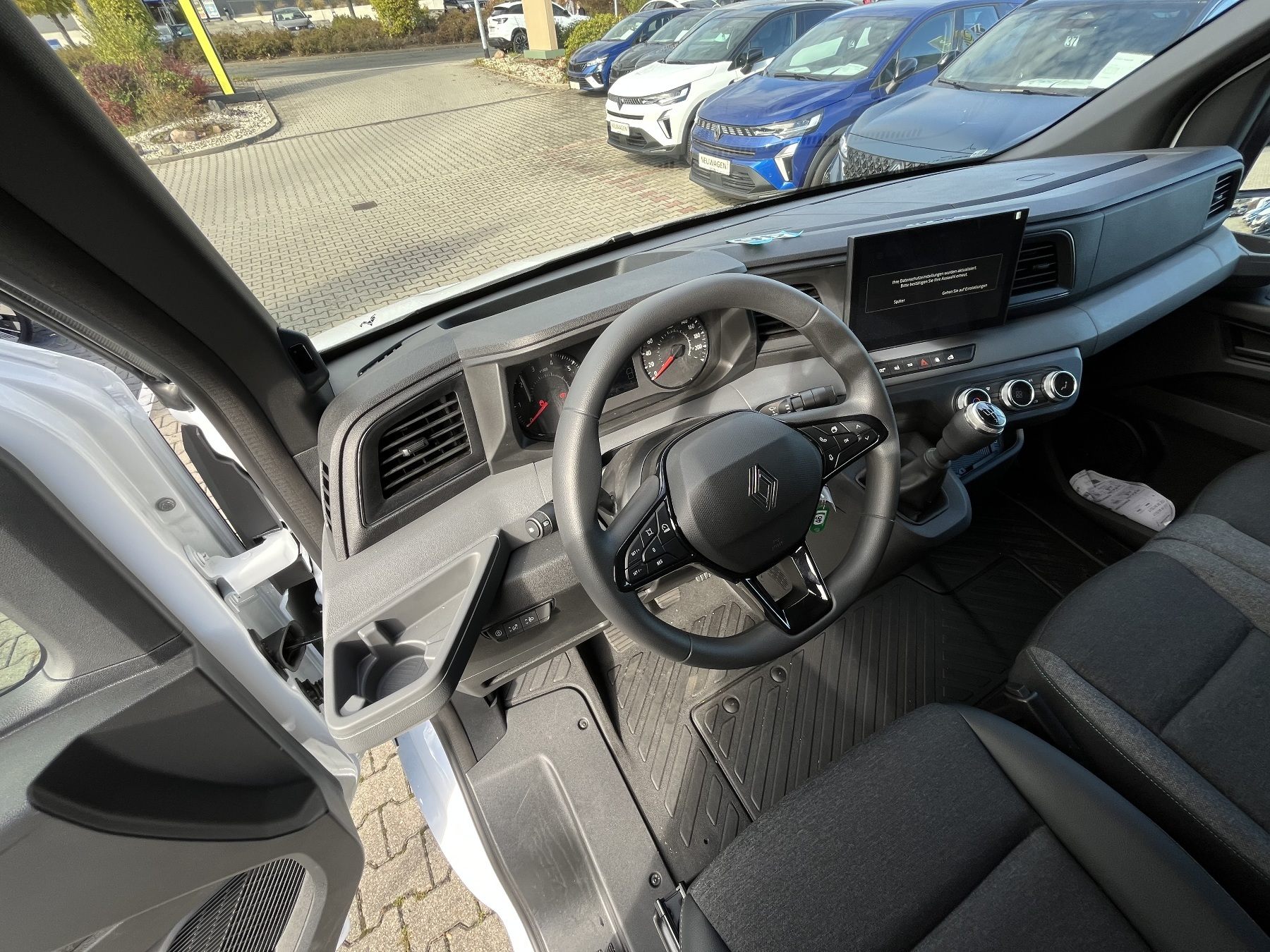 Bild 25 - Master FWD Kasten extra L2H2 3,5t Blue dCi 150