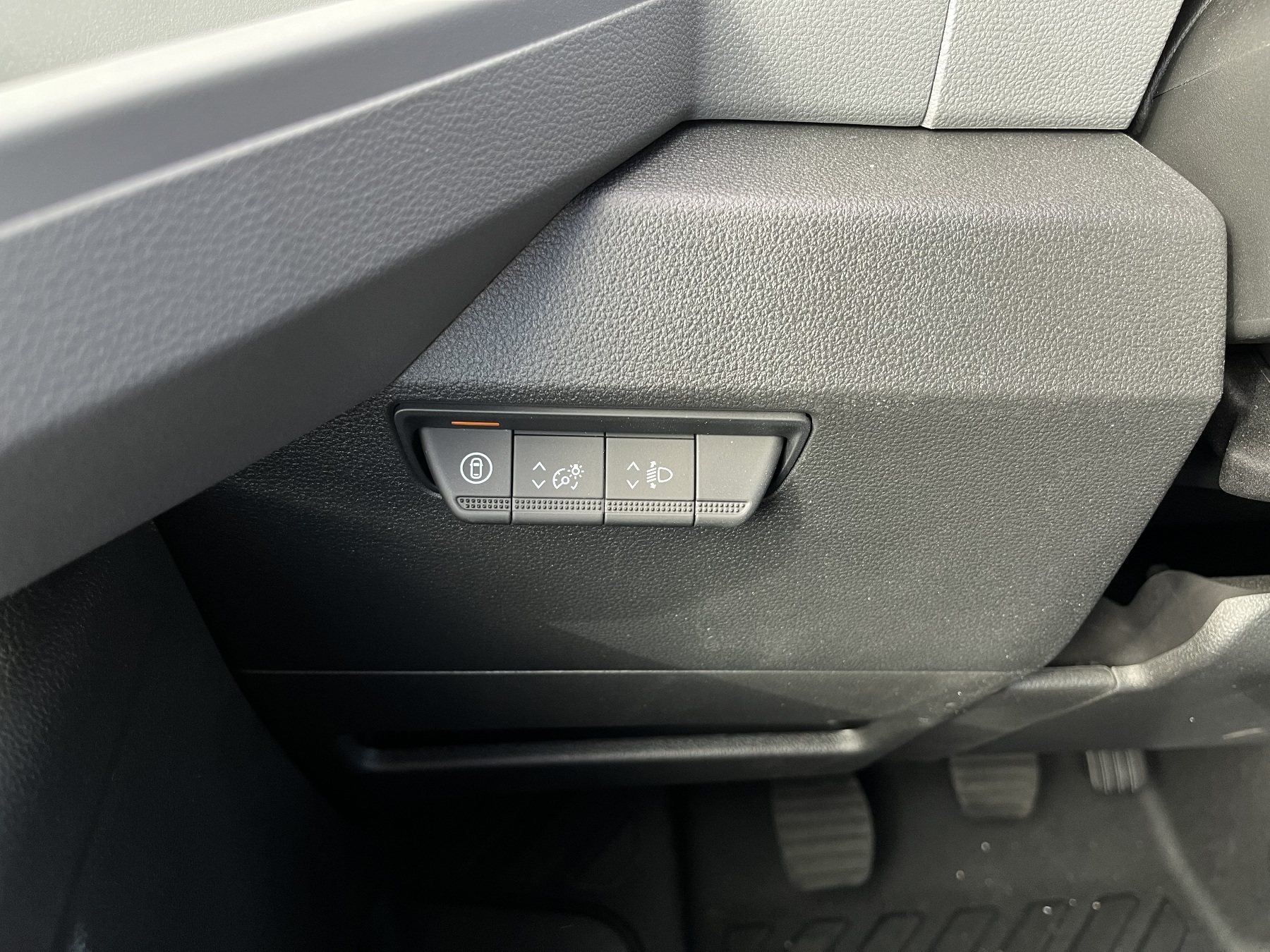 Bild 46 - Master FWD Kasten extra L2H2 3,5t Blue dCi 150