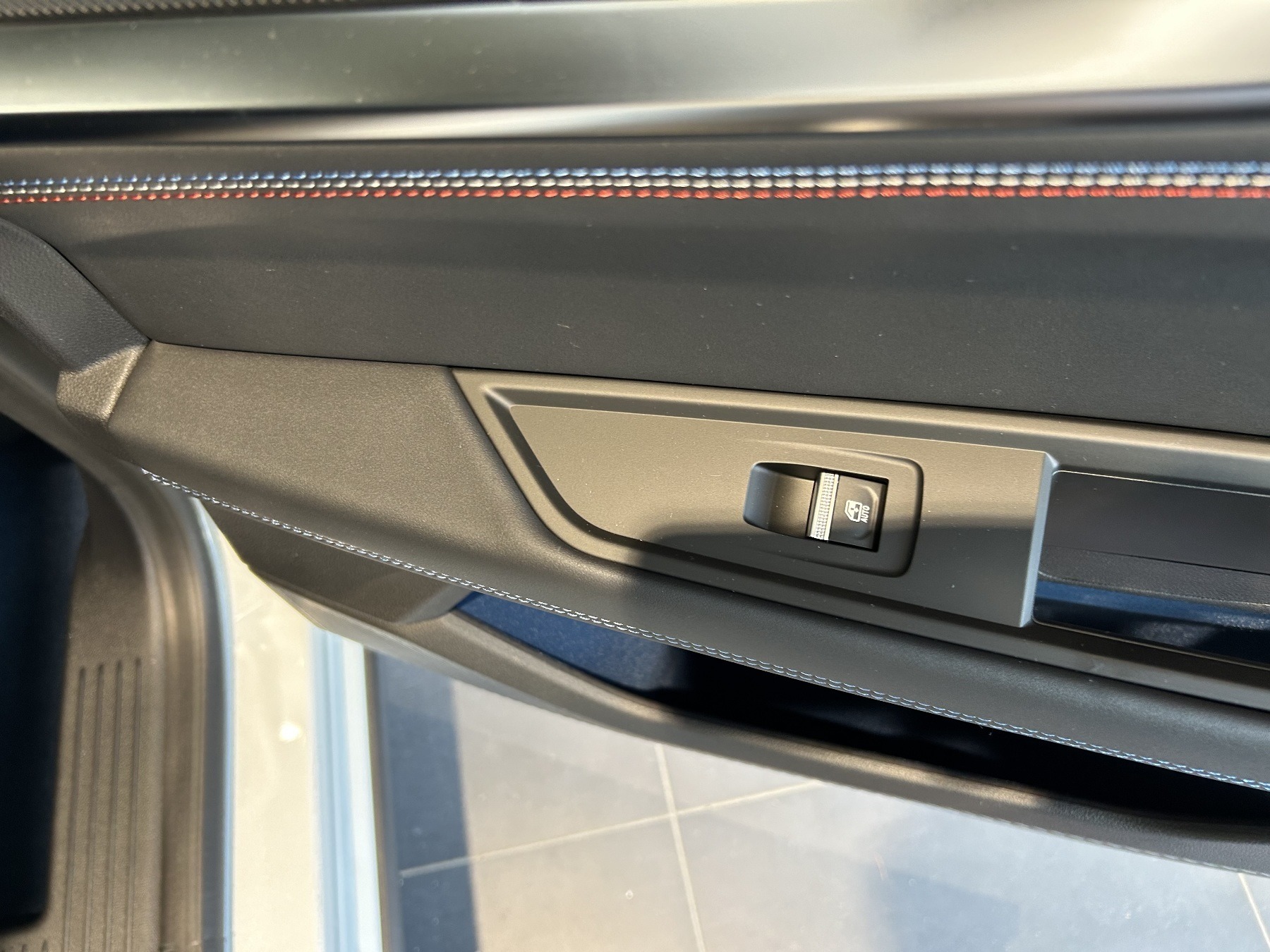 Bild 5 - Rafale Atelier Alpine Plug-in Hybrid 300 4x4