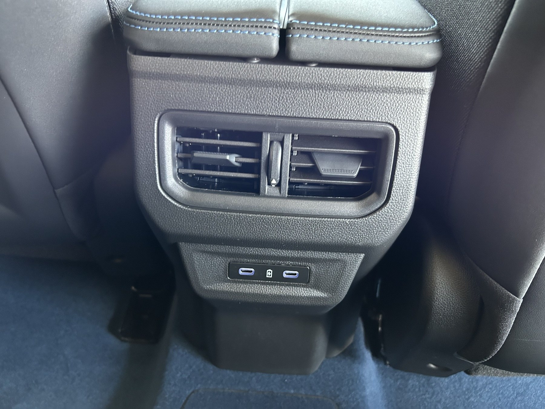 Bild 8 - Rafale Atelier Alpine Plug-in Hybrid 300 4x4