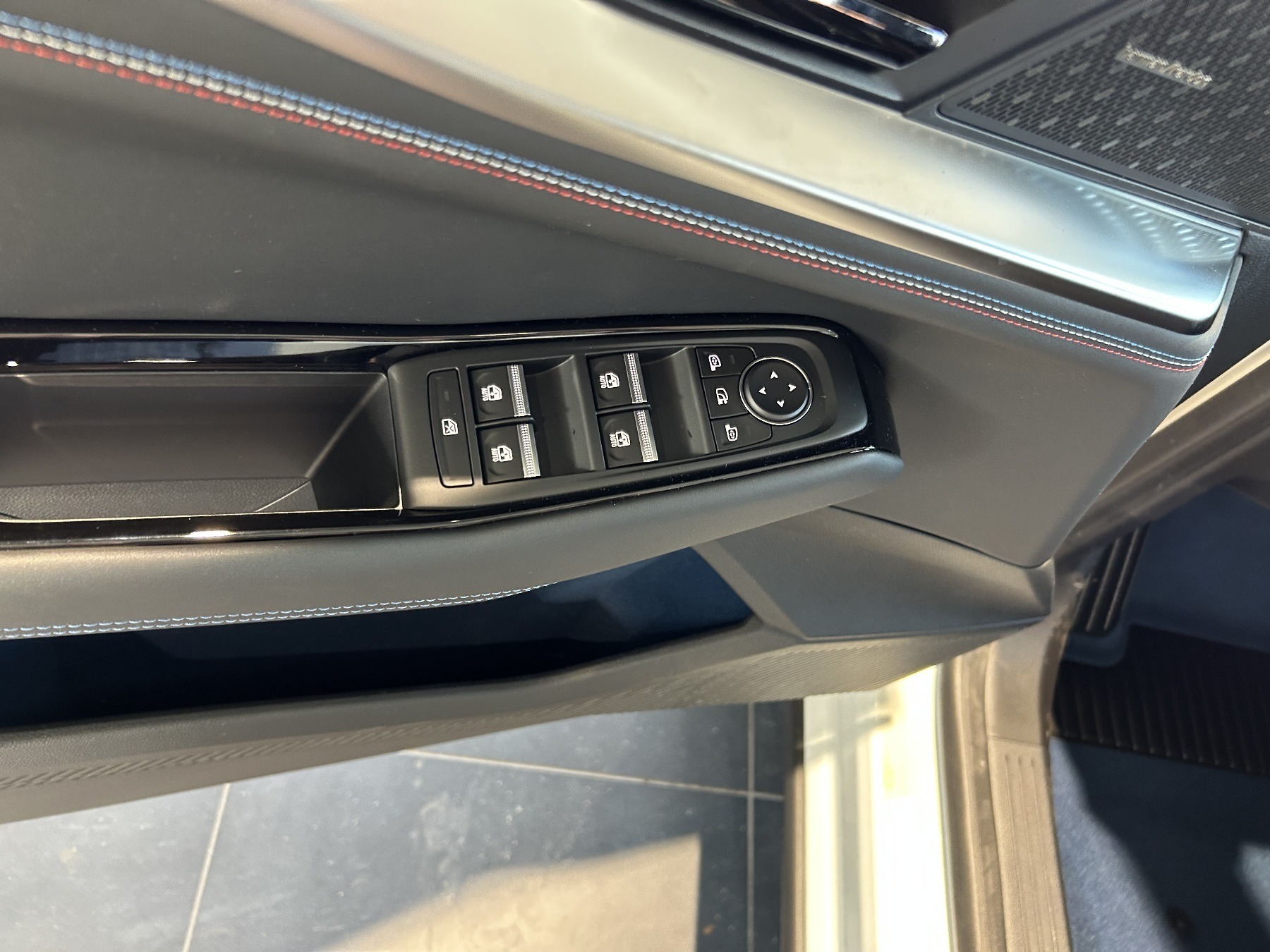 Bild 21 - Rafale Atelier Alpine Plug-in Hybrid 300 4x4