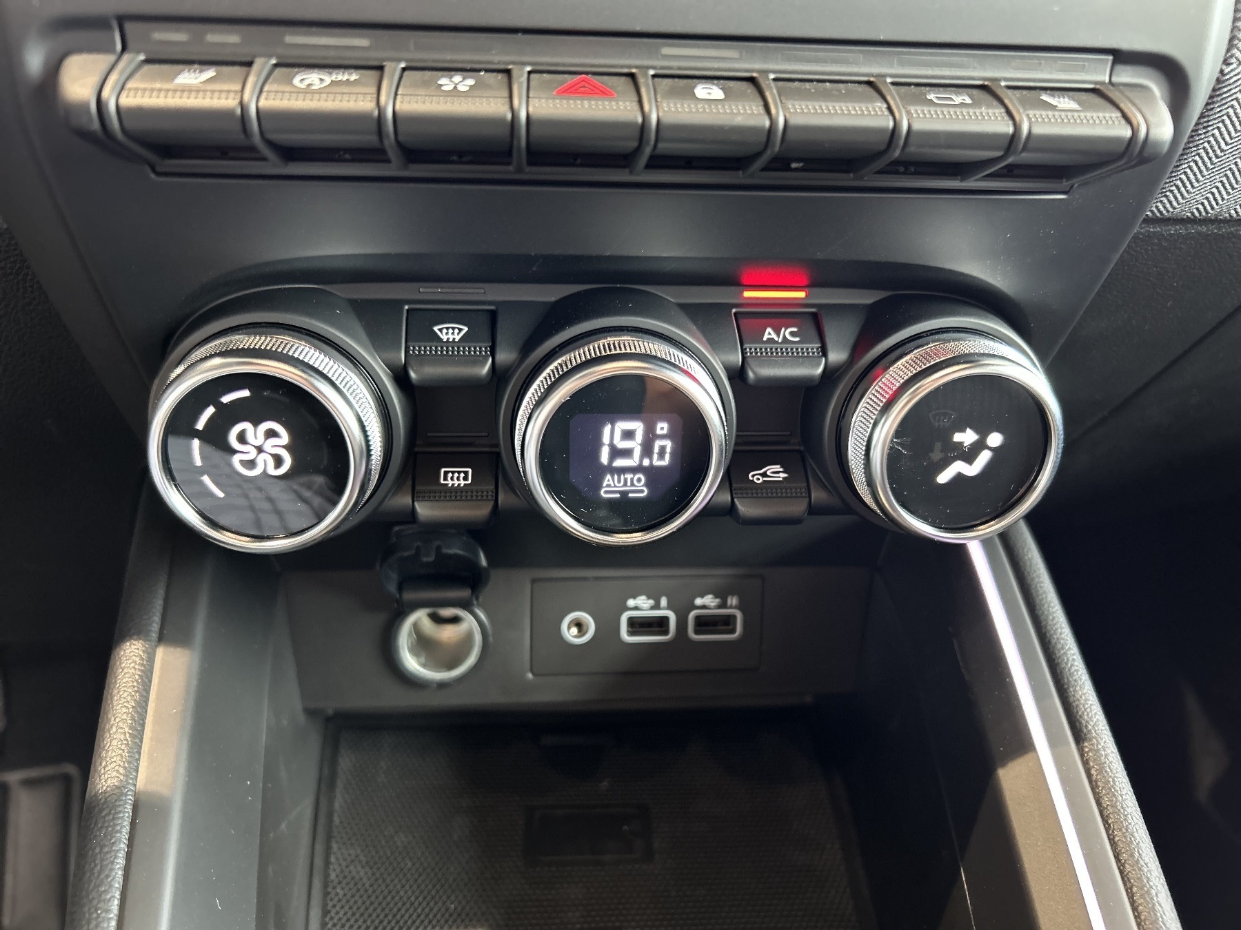 Bild 28 - Clio Techno TCe 90