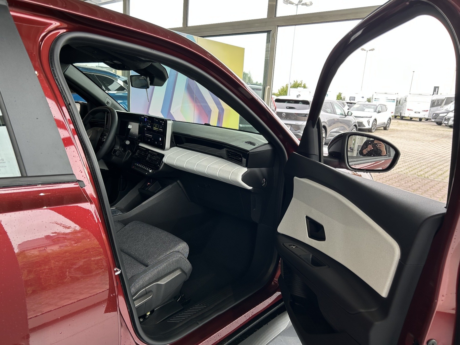 Bild 6 - R 4 E-Tech elektr. Evolution 150 Comfort Range