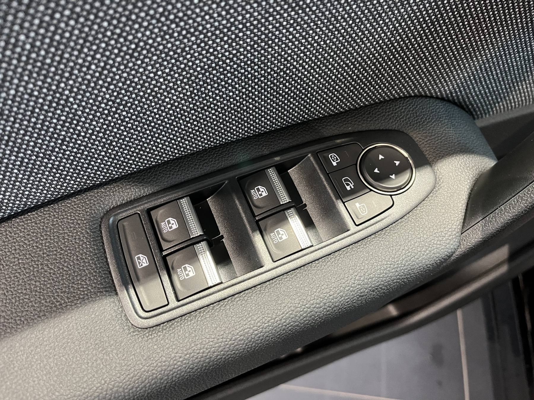Bild 20 - Captur KISS TCe 90