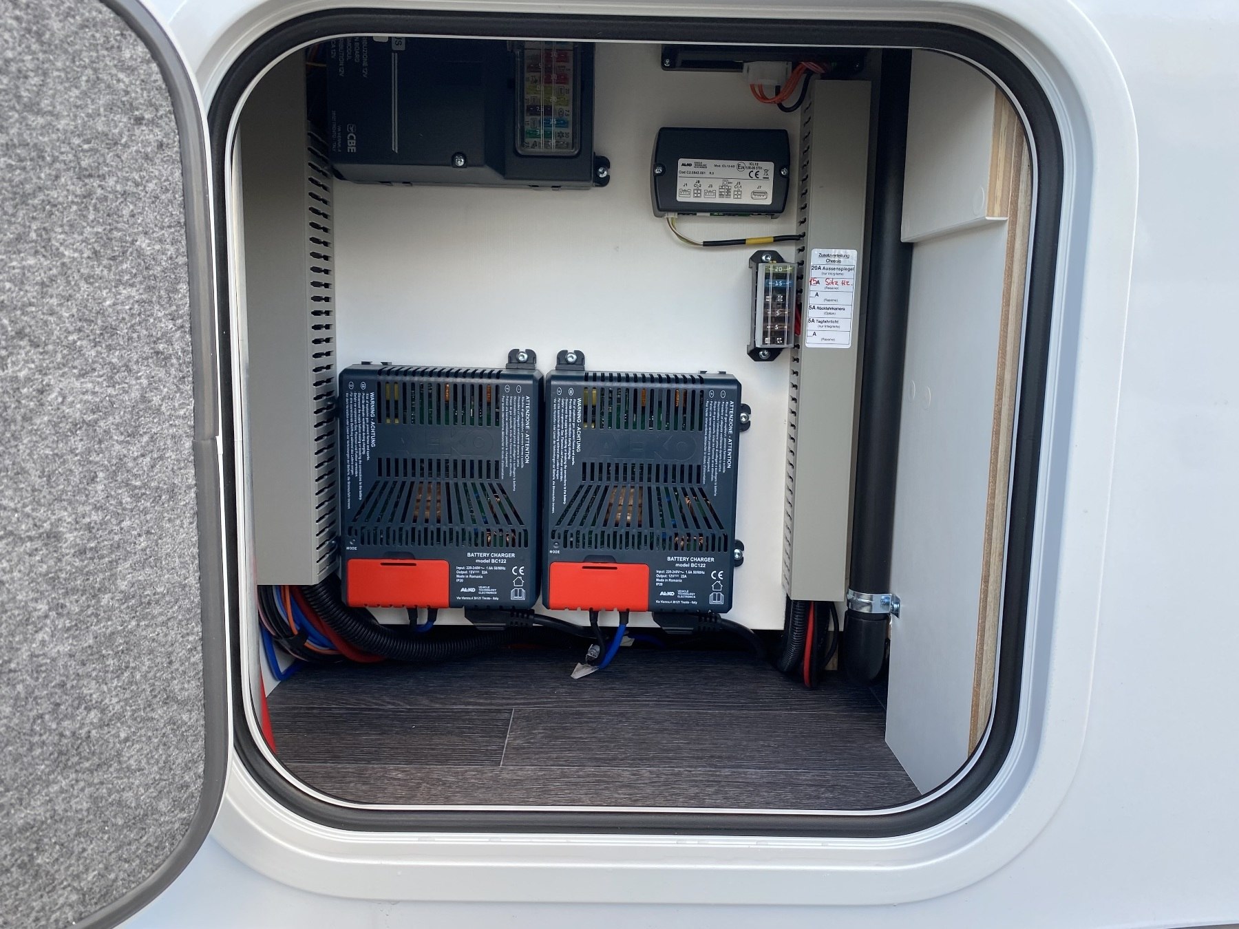 Bild 43 - I 640 F-Line 4,5t Dachklima* Luftfahrwerk* Alde*