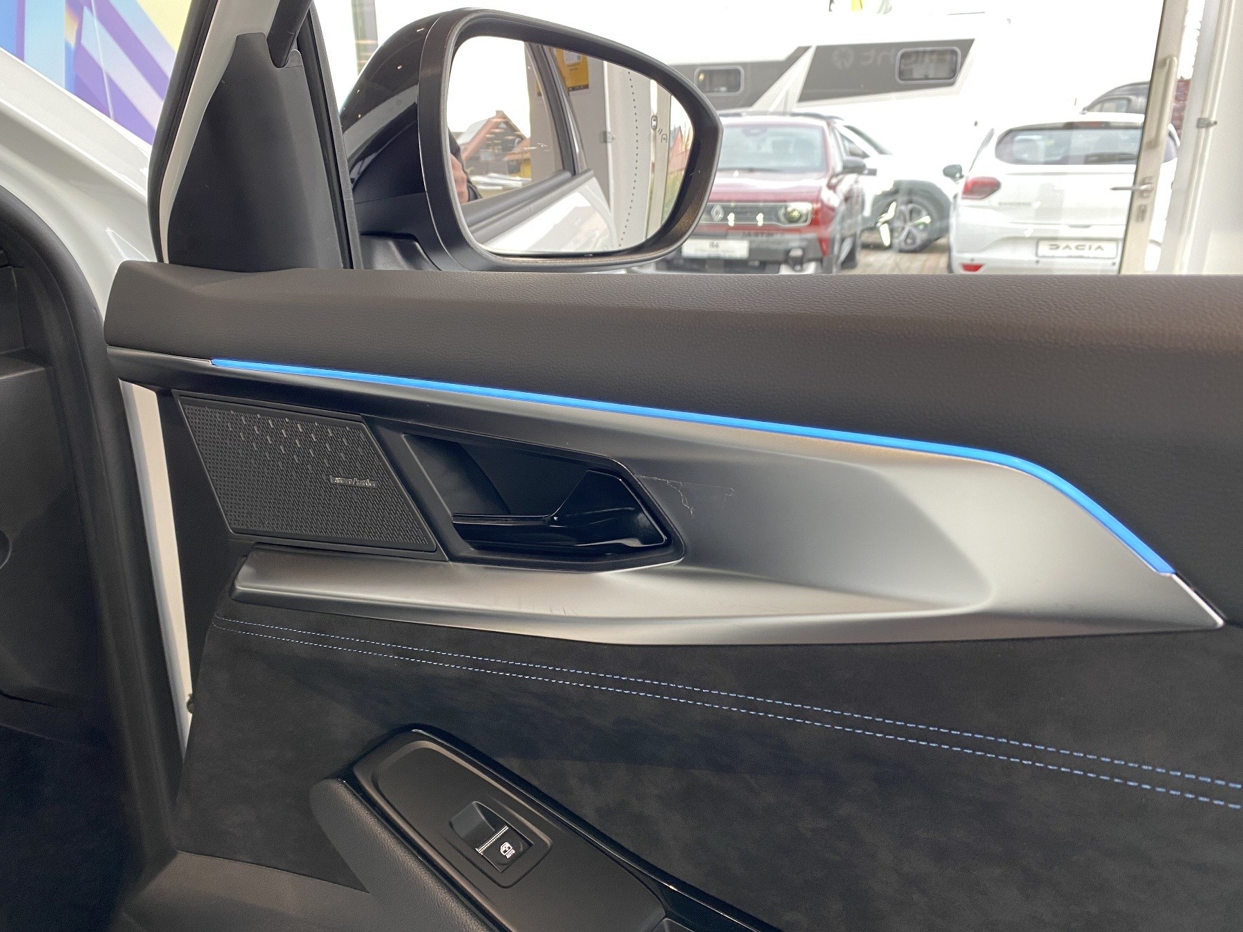 Bild 8 - Austral Esprit Alpine Full Hybrid E-Tech 200