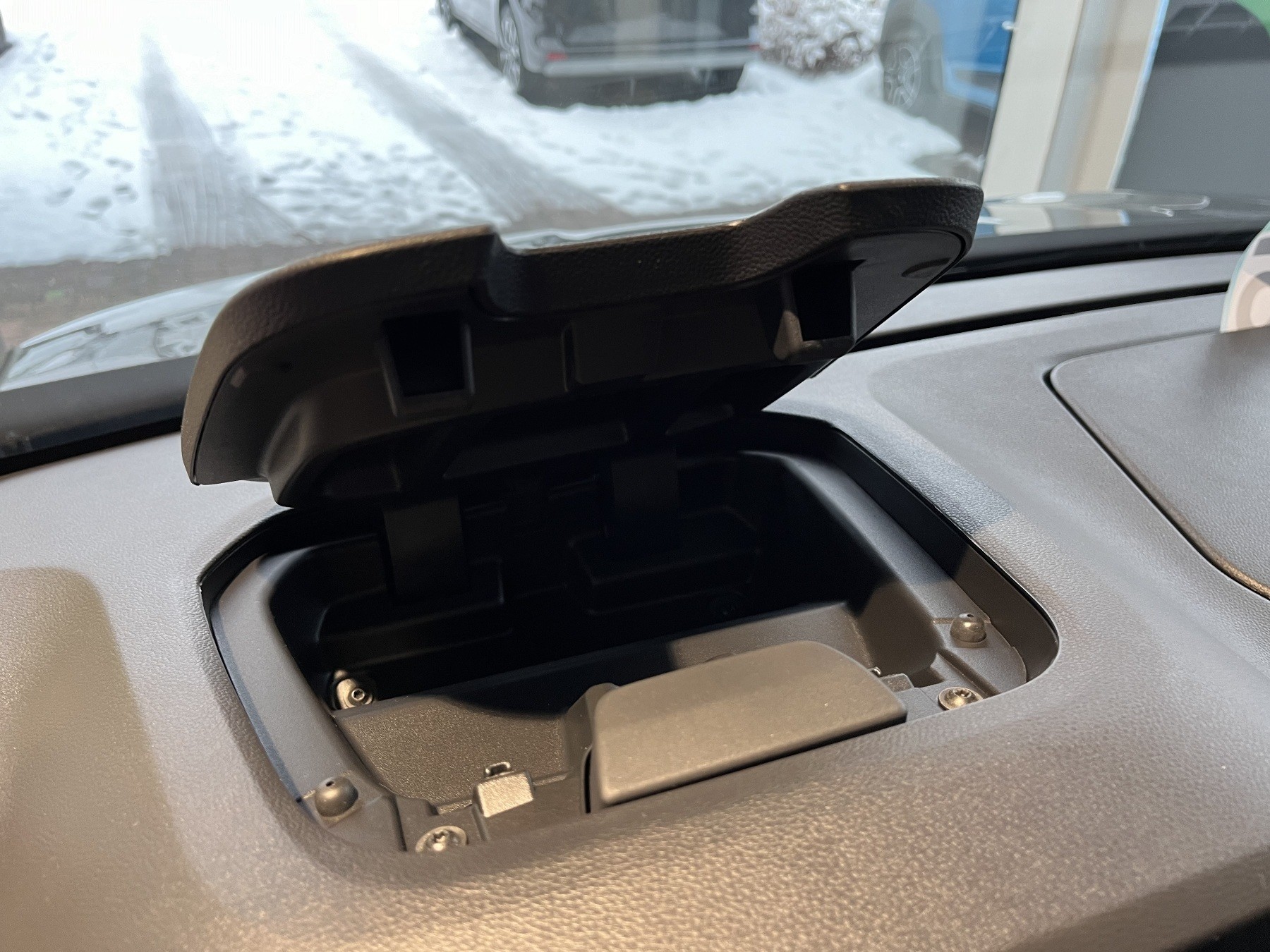 Bild 29 - Trafic Lkw DoKa Komfort L2H1 3,0tdCi 170 Aut.