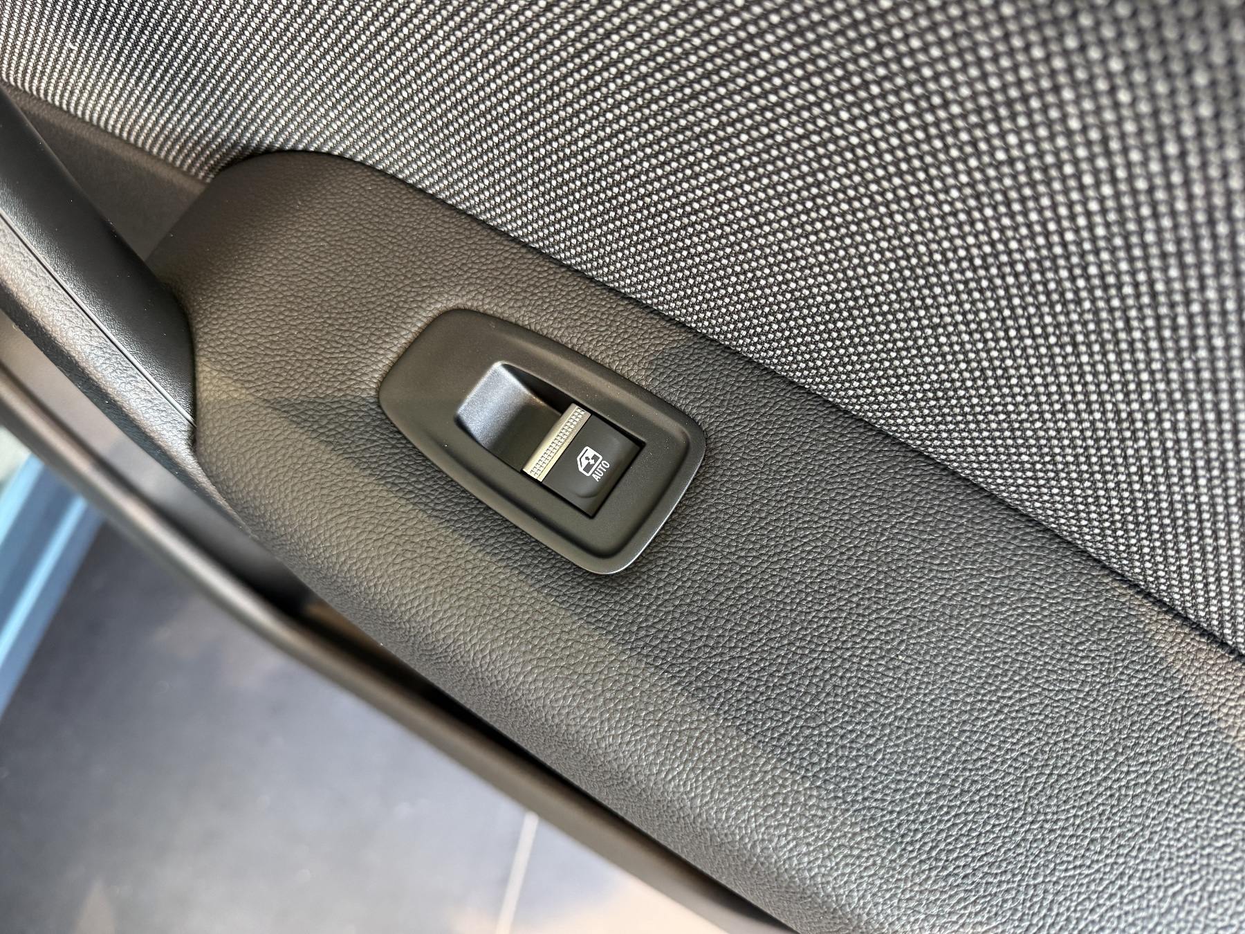 Bild 36 - R 5 E-Tech elektrisch Techno 120 Urban Range