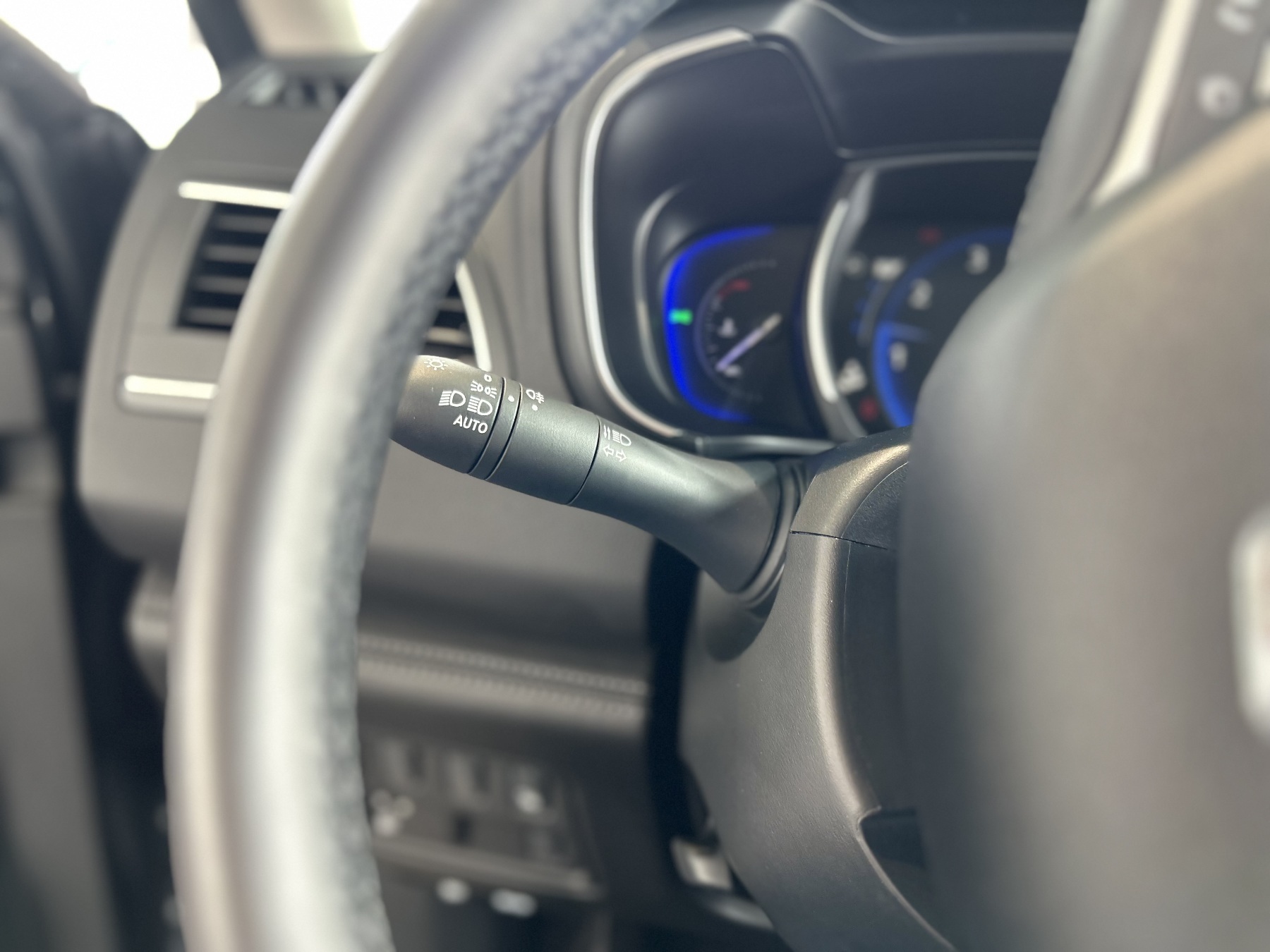 Bild 20 - Koleos TECHNO 160 EDC