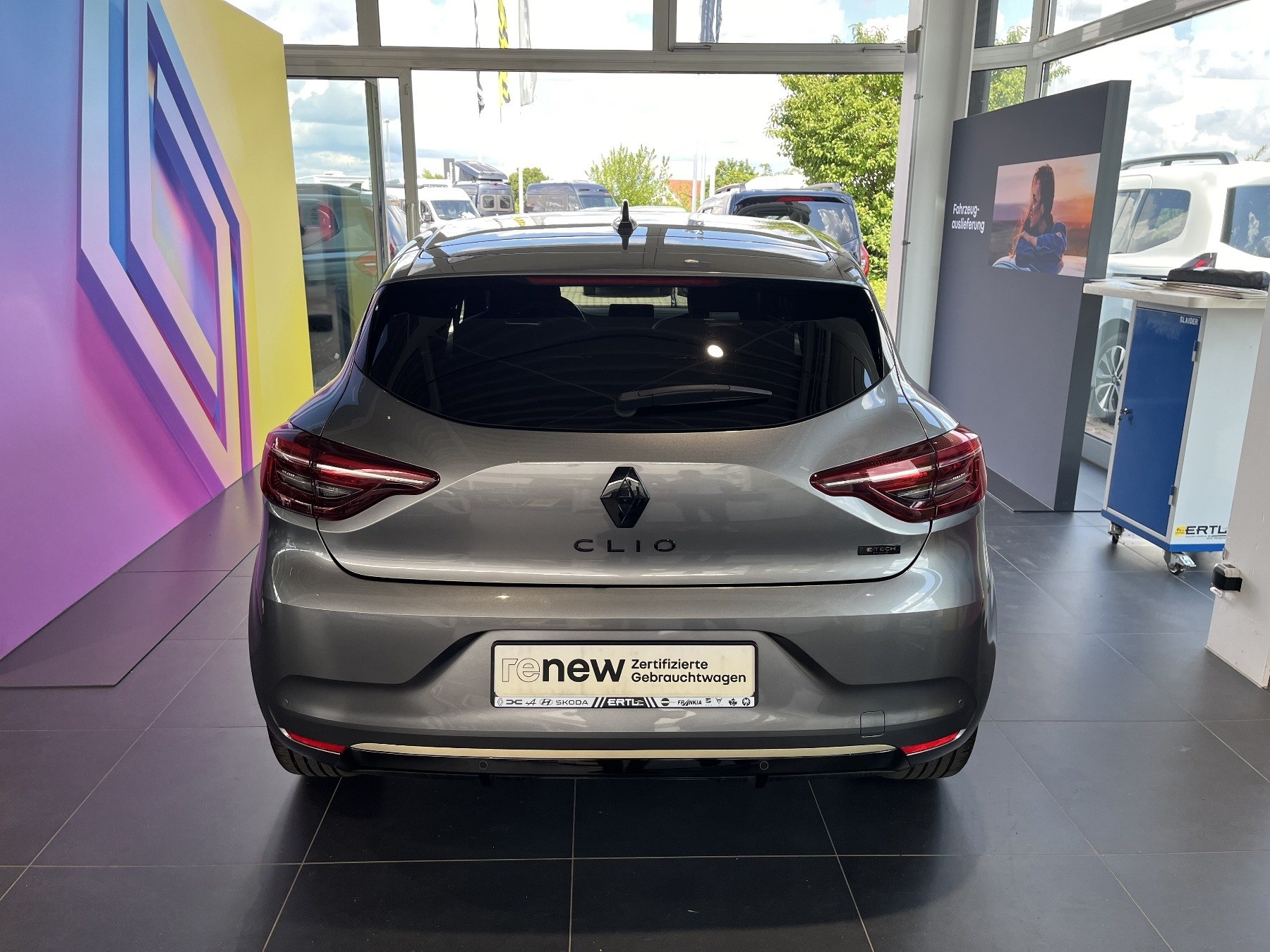 Bild 13 - Clio Sondermodell E-TECH Engineered