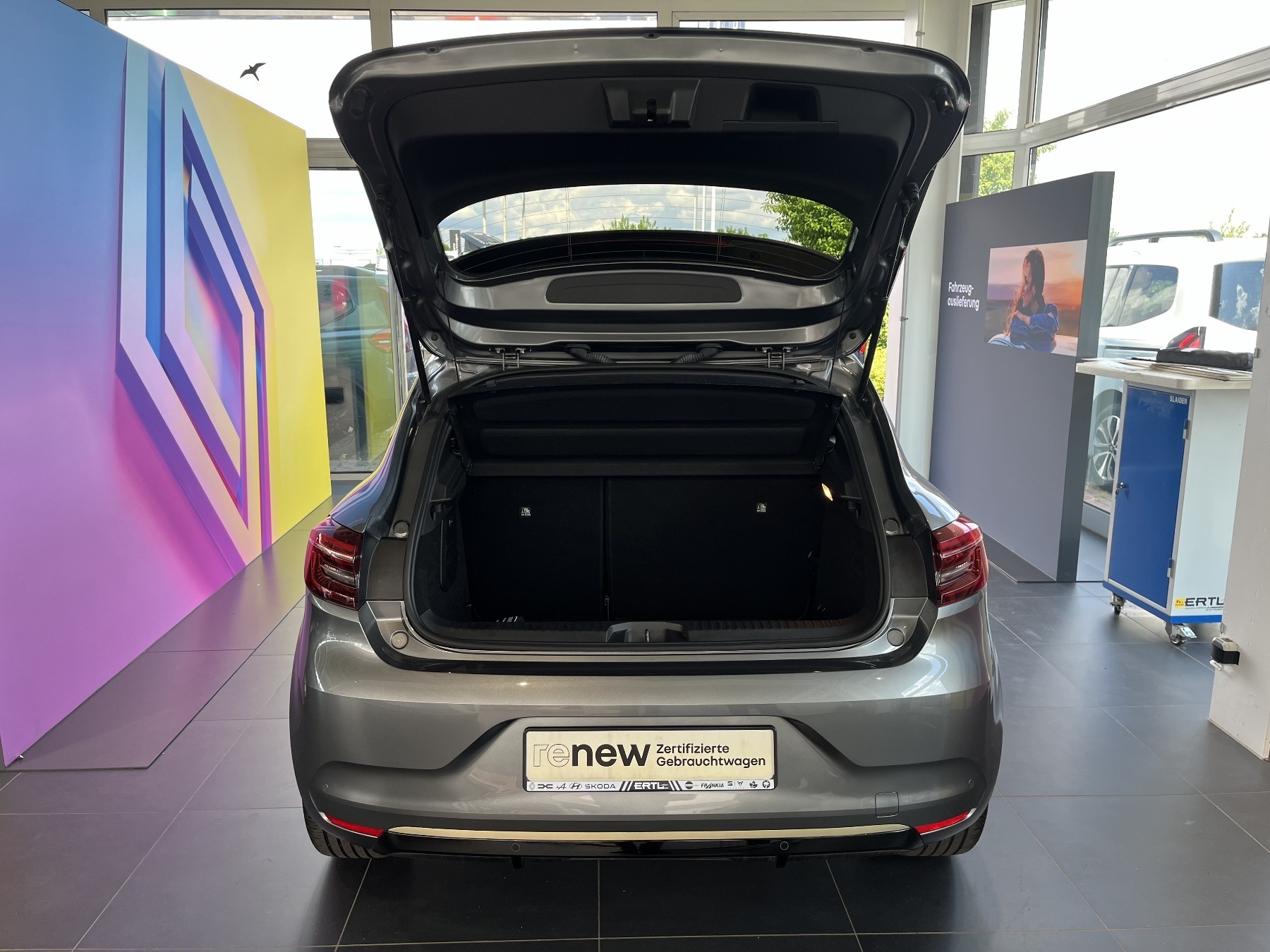 Bild 14 - Clio Sondermodell E-TECH Engineered
