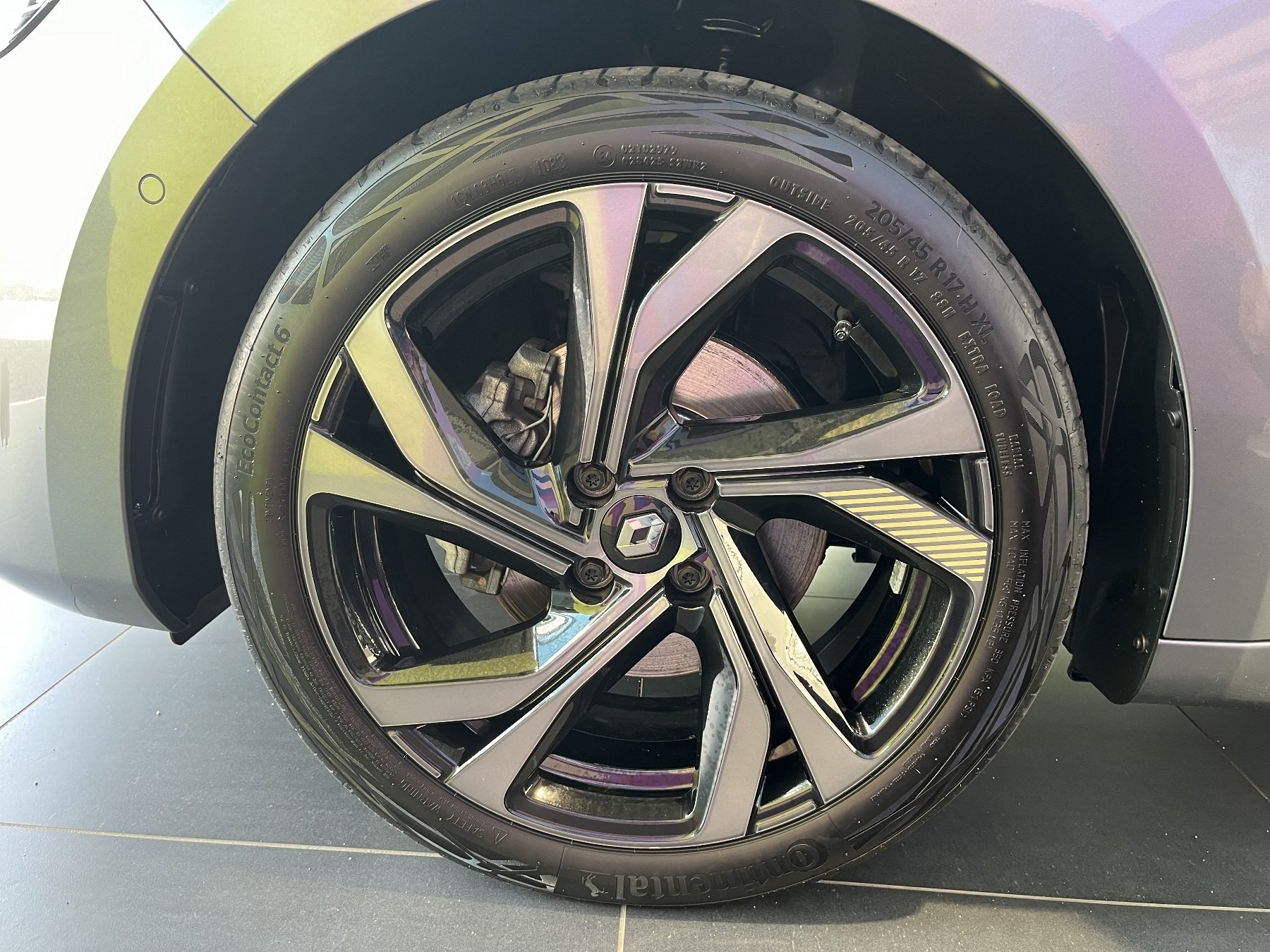 Bild 40 - Clio Sondermodell E-TECH Engineered