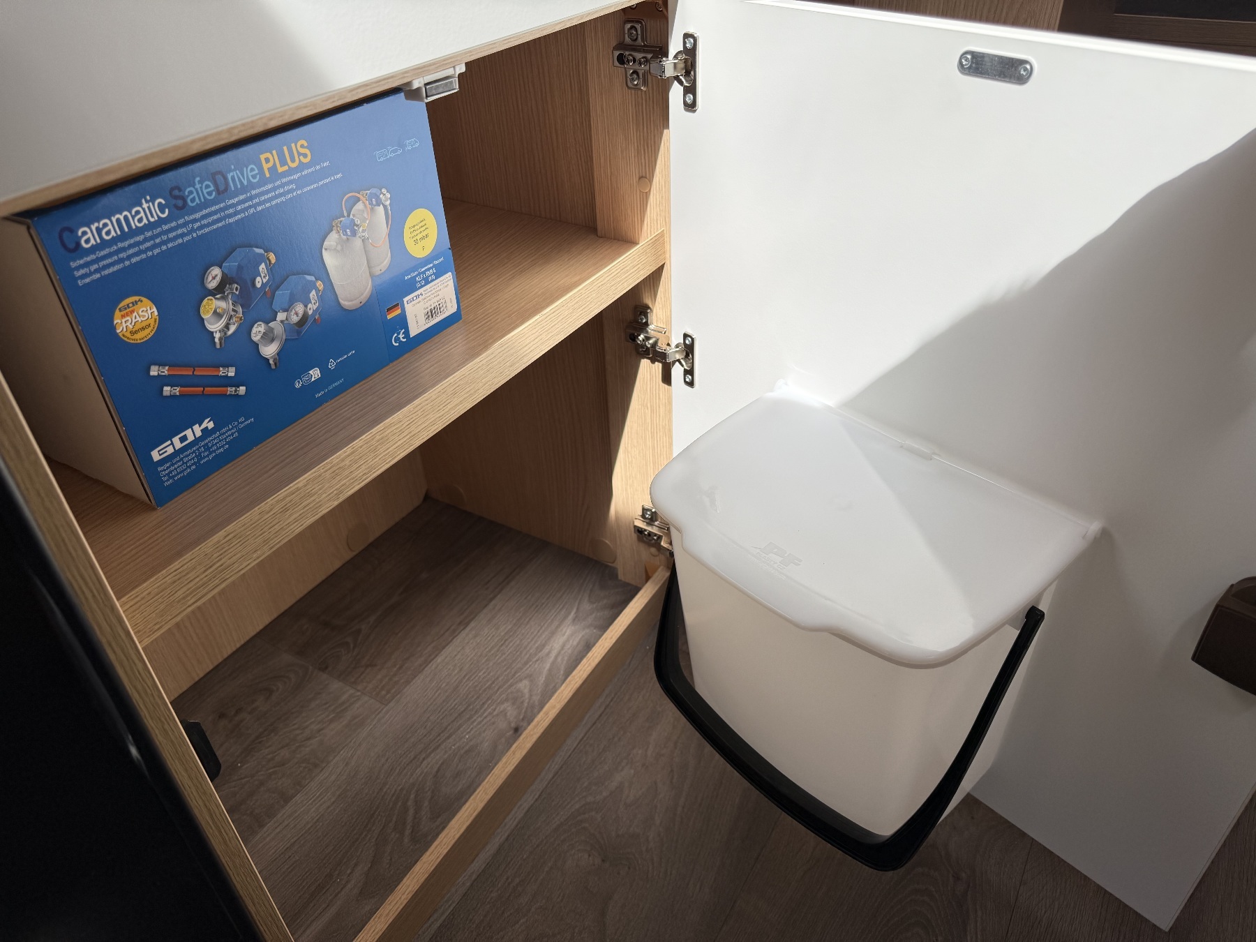 Bild 17 - V 66 *ACC*Combi 6E*Markise