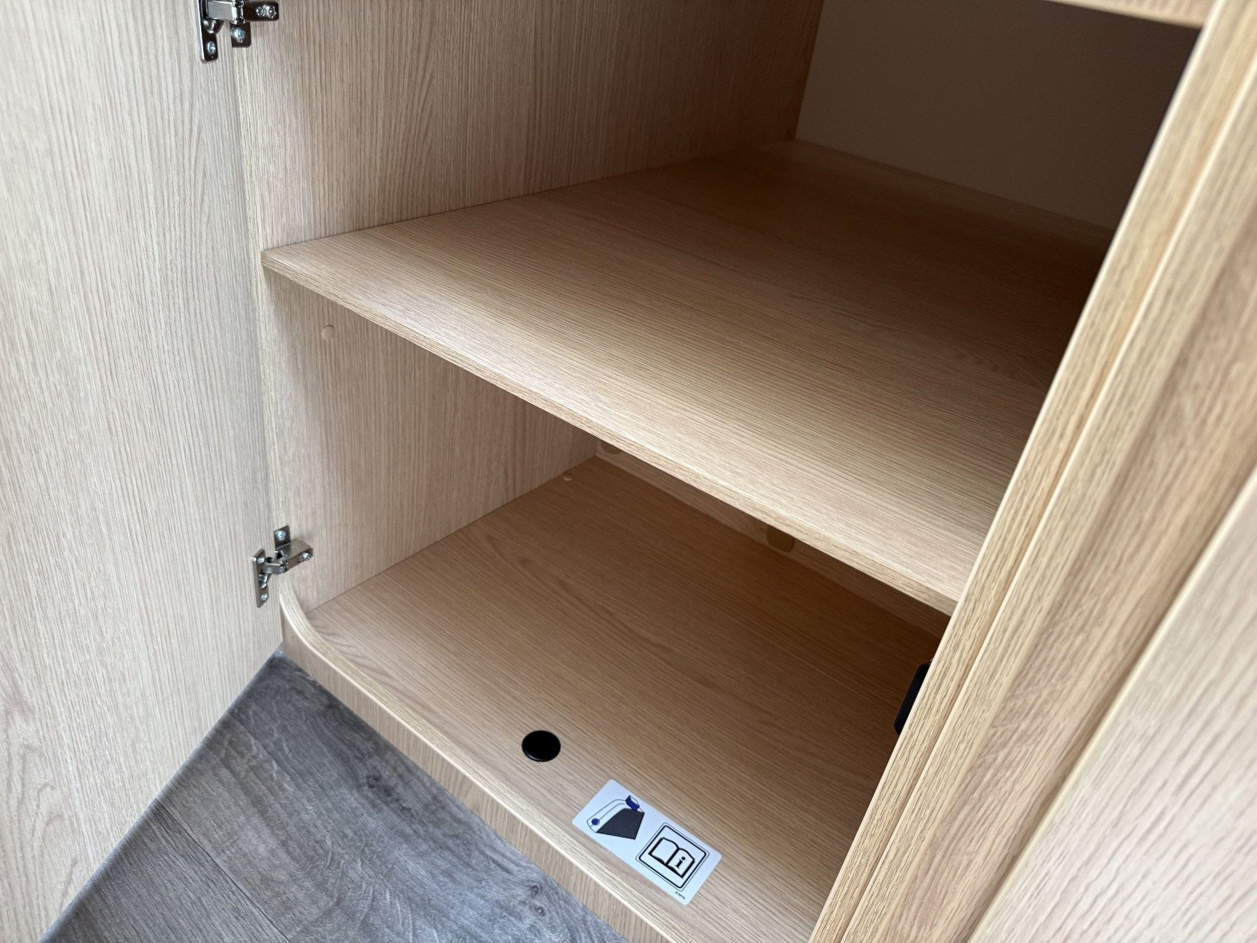 Bild 27 - V 66 *ACC*Combi 6E*Markise