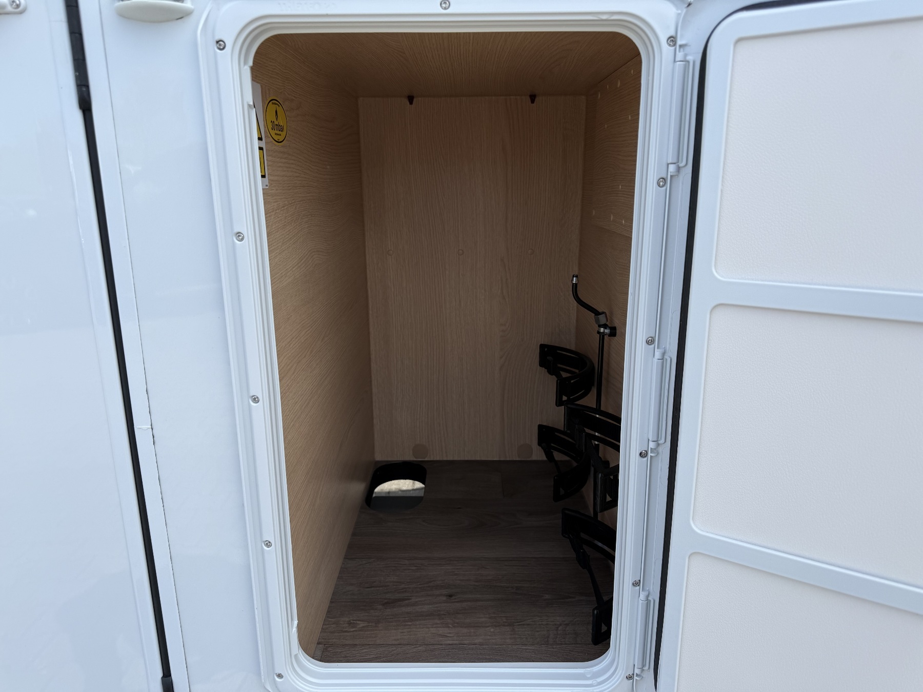 Bild 36 - V 66 *ACC*Combi 6E*Markise