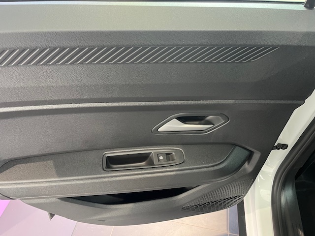 Bild 32 - Duster Journey hybrid-G 150 4x4