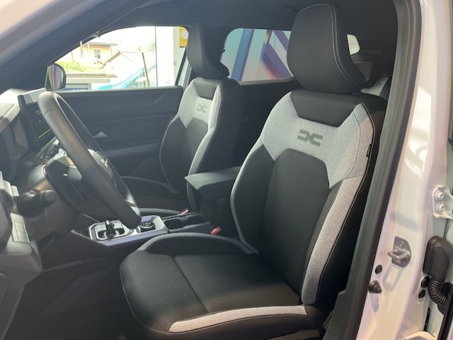 Bild 9 - Duster Journey hybrid-G 150 4x4