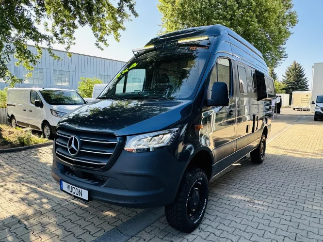 Details zum Fahrzeug: YUCON K-Peak 6.0 BD 4x4 4,1T #AUFSTELLDACH