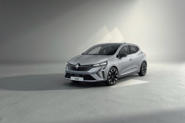 Renault Clio in grau.