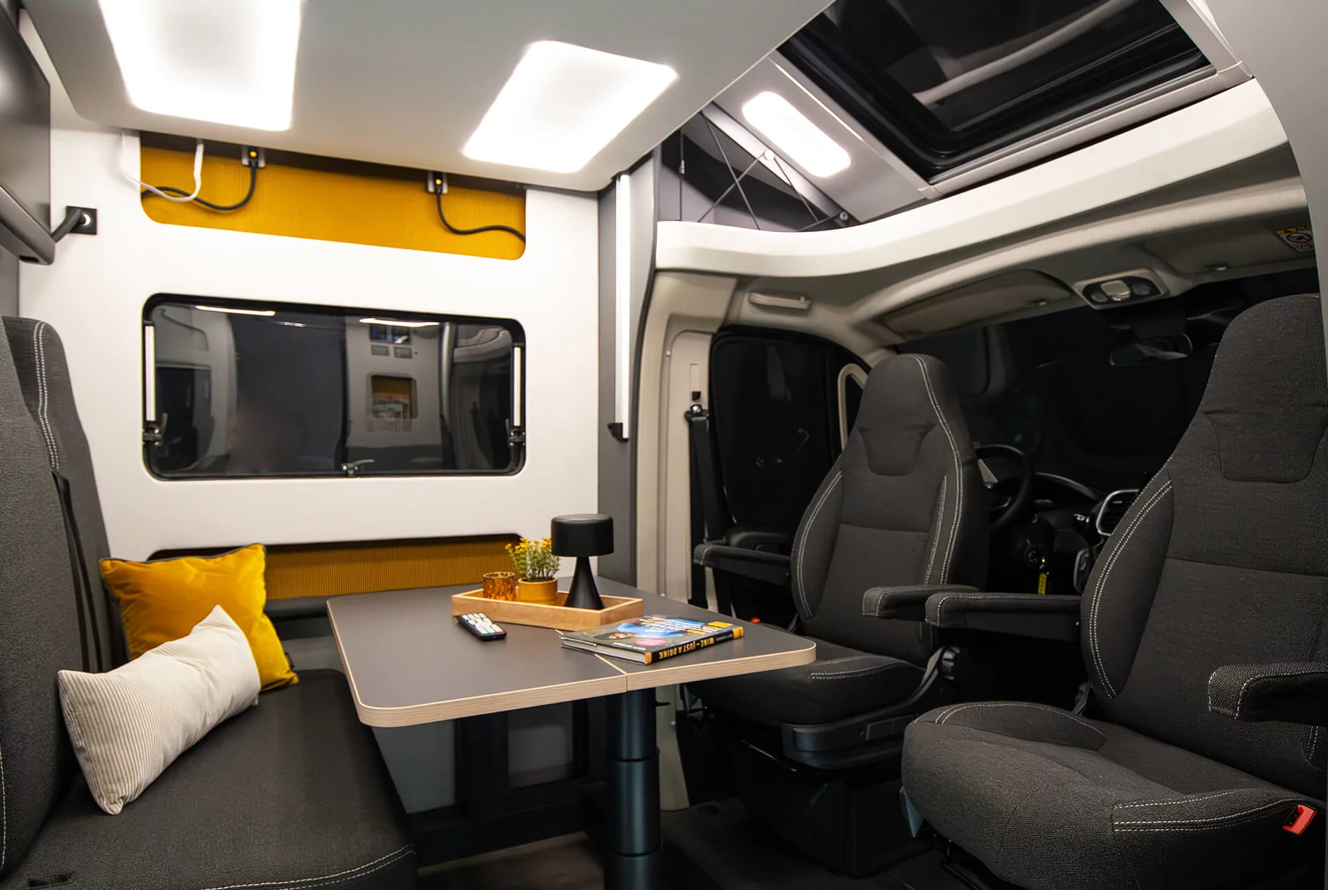 Frankia Now Sun Innenraum.