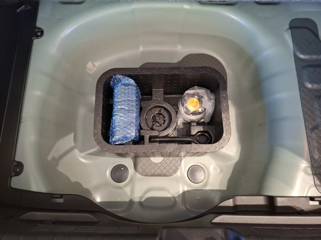 HYUNDAI i20 Exposé-Bild 12