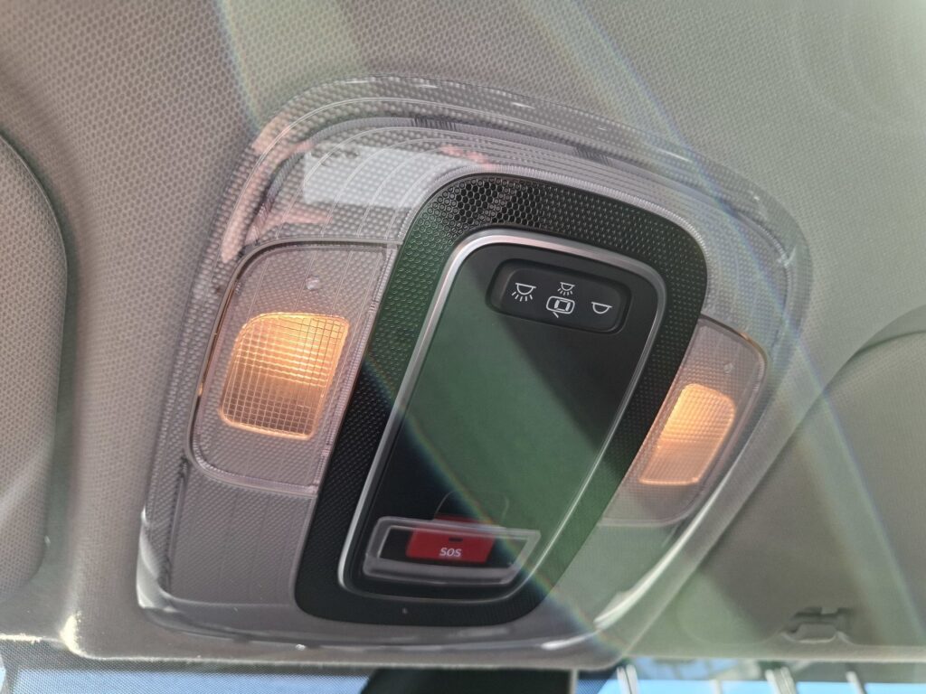 HYUNDAI i20 Exposé-Bild 28