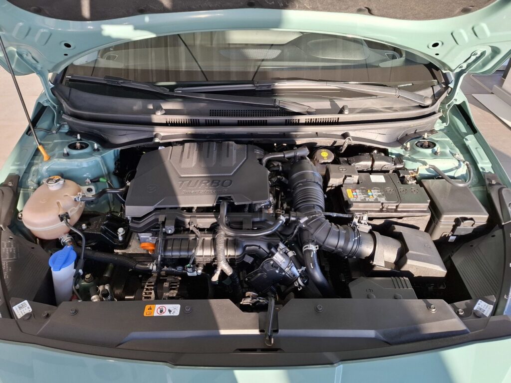 HYUNDAI i20 Exposé-Bild 34