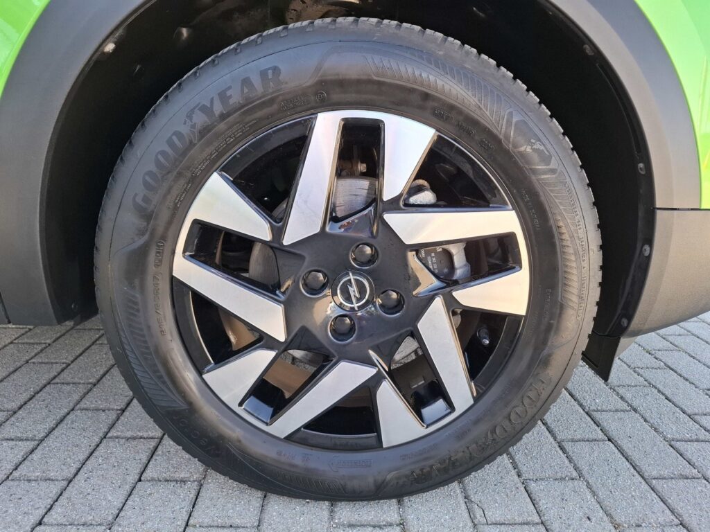 Opel Mokka-e Exposé-Bild 43