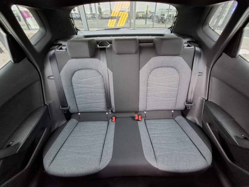 SEAT Arona Exposé-Bild 16