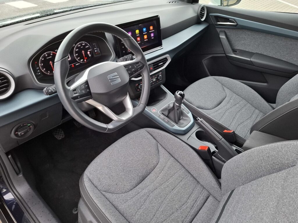 SEAT Arona Exposé-Bild 18