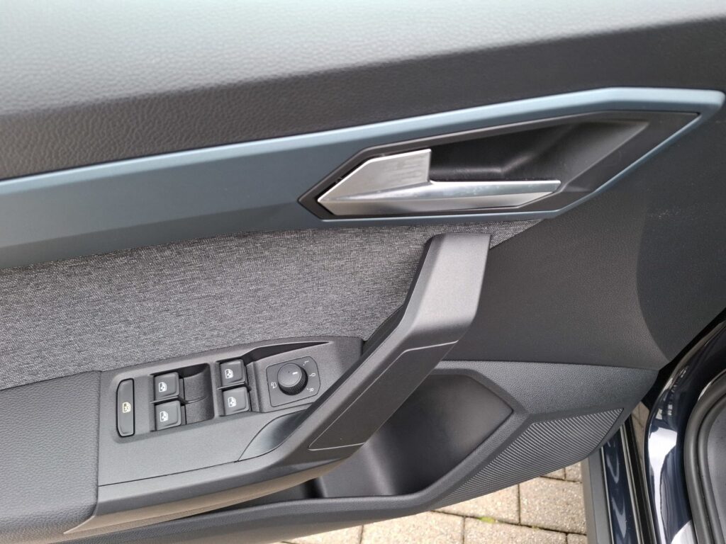 SEAT Arona Exposé-Bild 32